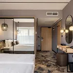 Hotel Urban 4*