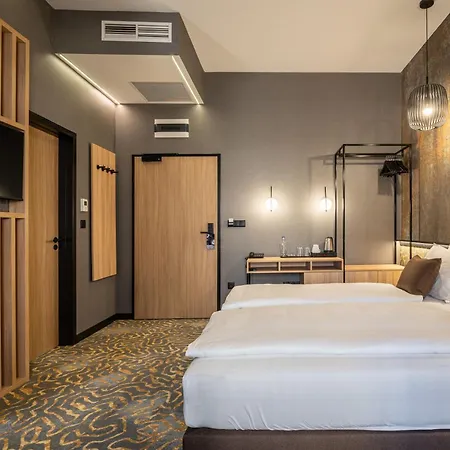 Urban Ξενοδοχείο 4*