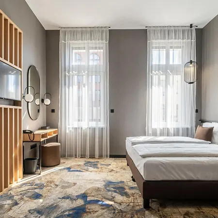 Urban Ξενοδοχείο Ντέμπρετσεν