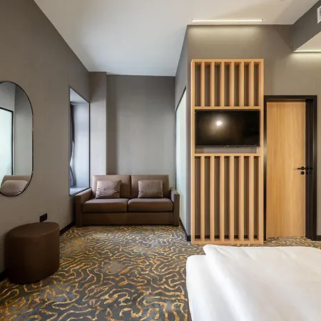 Hotel Urban 4*