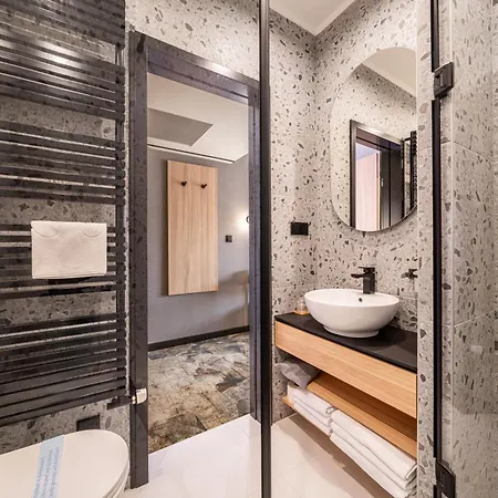 Urban 4*