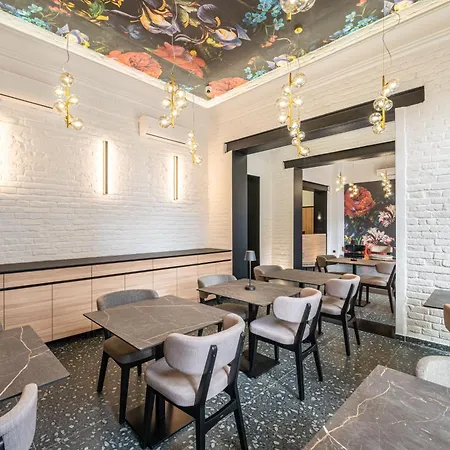 Urban 4* Ντέμπρετσεν