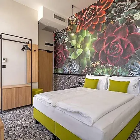 Hotel Urban