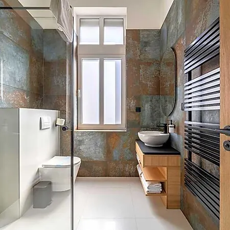 Urban Hotel 4*