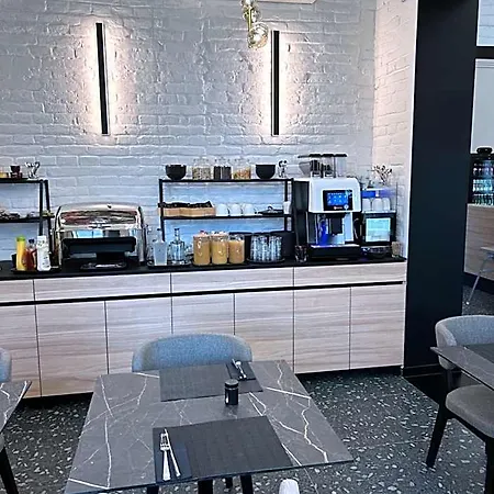 Urban 4*