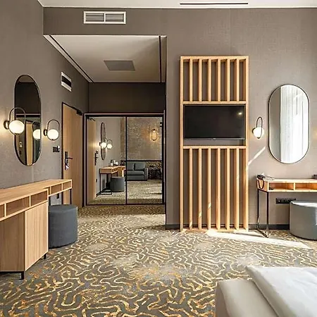 Urban 4* Debrecen