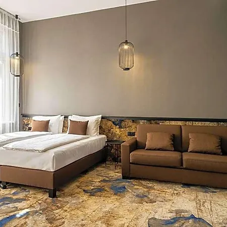 Urban Hotel