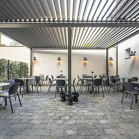 Hotel Urban 4*