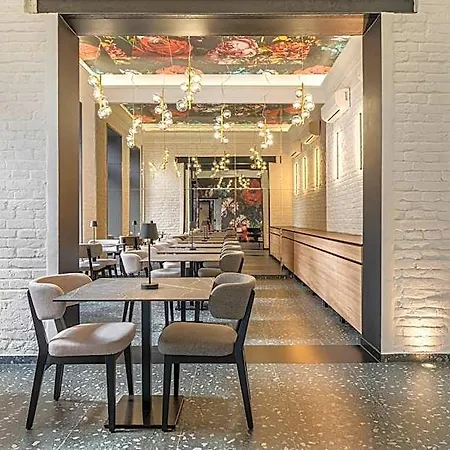 Hotel Urban 4*