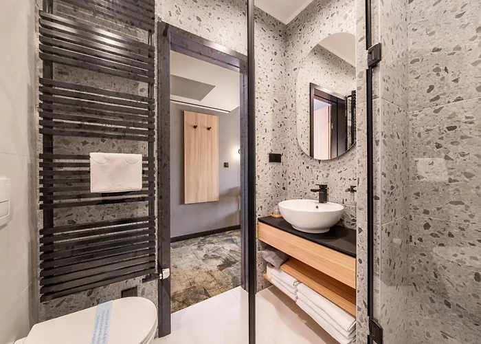 Urban 4*